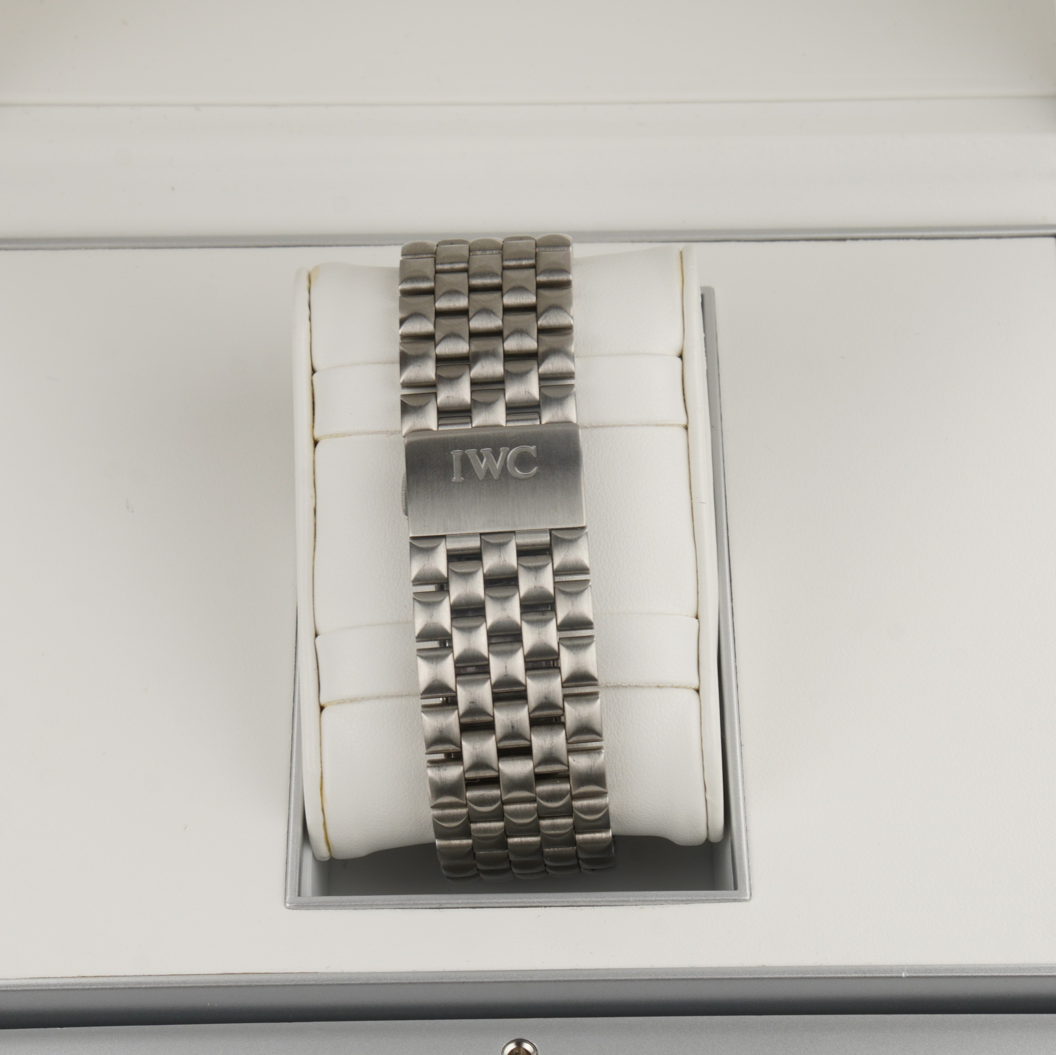 IWC Pilot Chronograph 3706 with steel pyramid bracelet. and IWC service warranty - Image 7