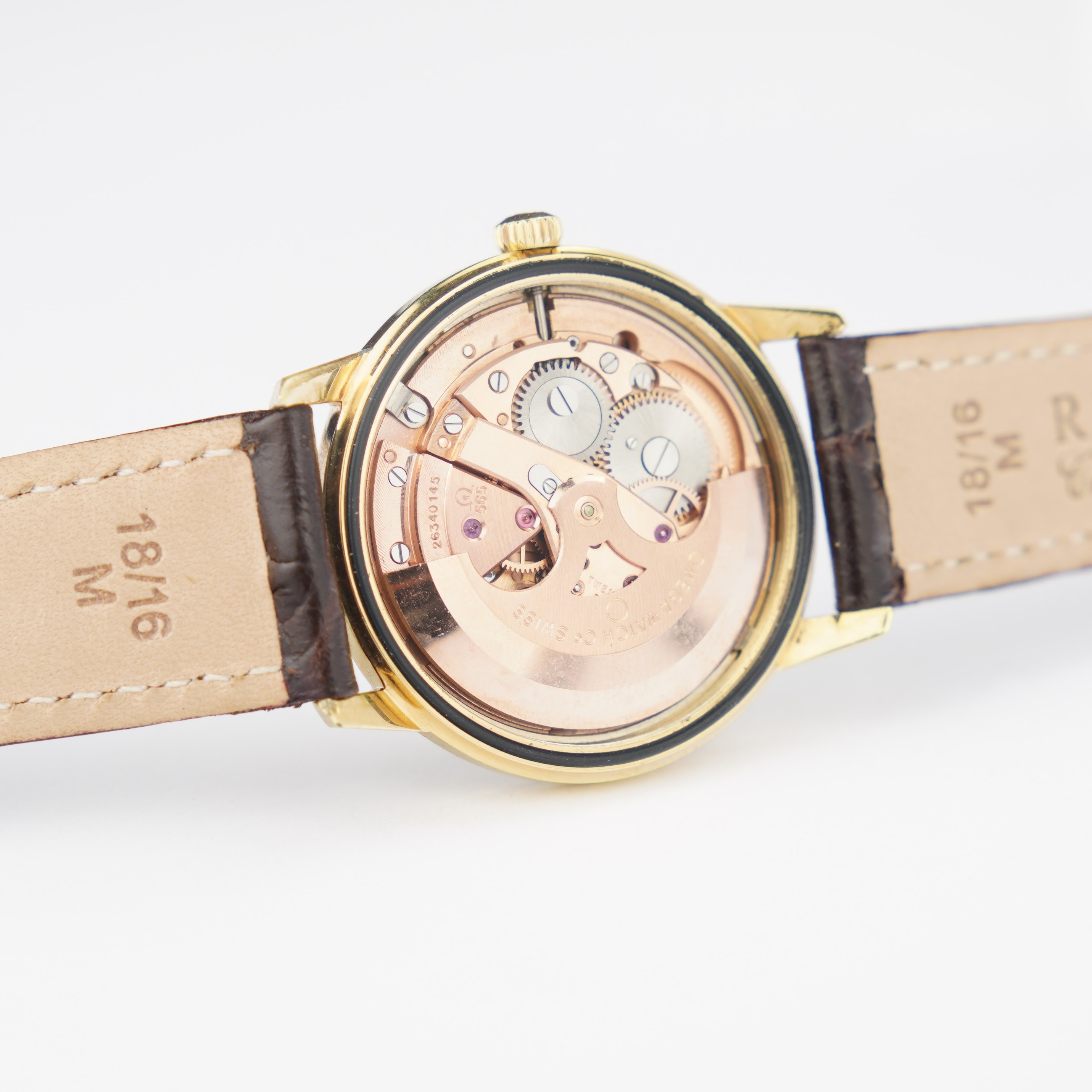 Omega Geneve ref.166.037 from 1968. Goldplated case, silver sunburst dial in mint condition and cal. 565 movevement. - Image 9