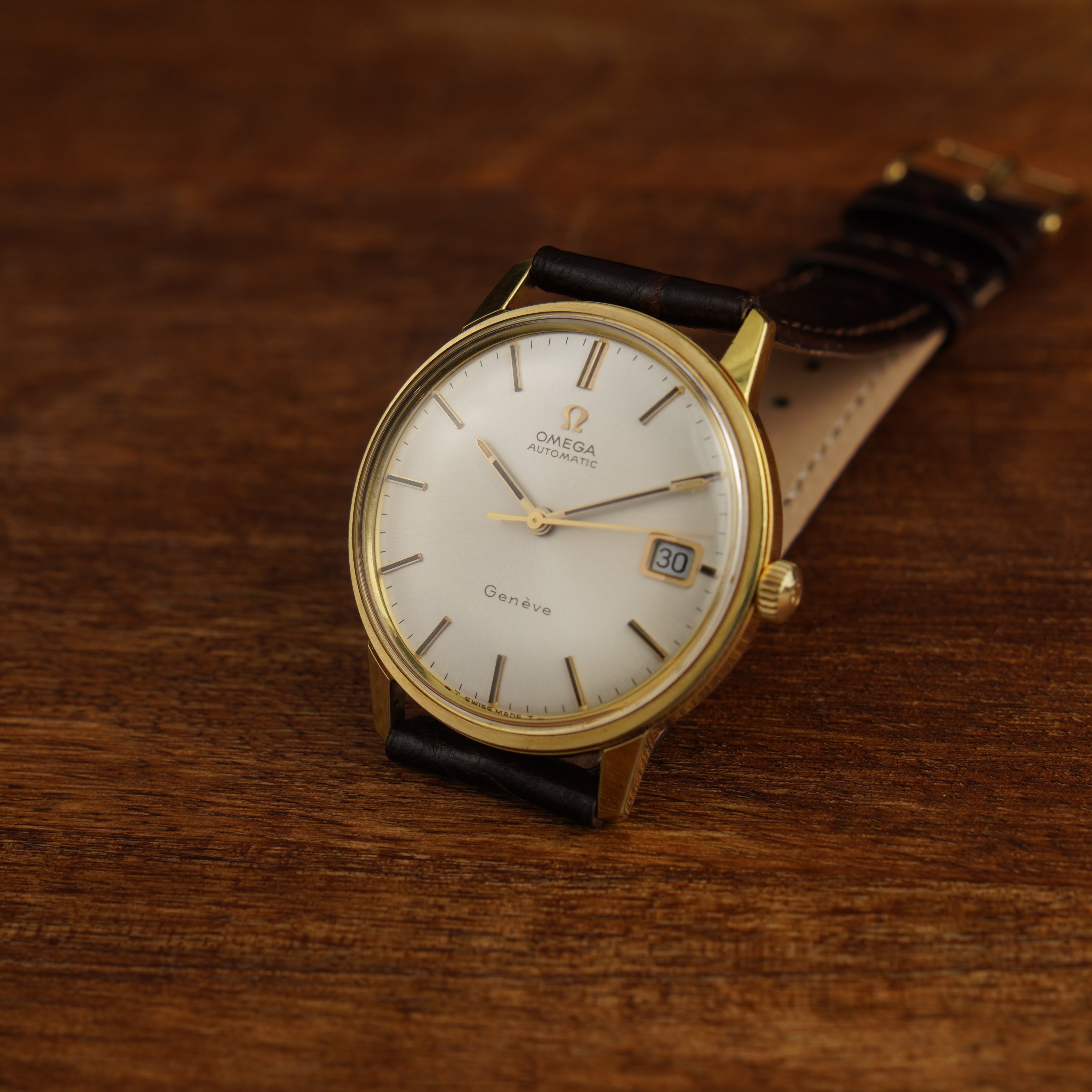 Omega Geneve ref.166.037 from 1968. Goldplated case, silver sunburst dial in mint condition and cal. 565 movevement. - Image 12