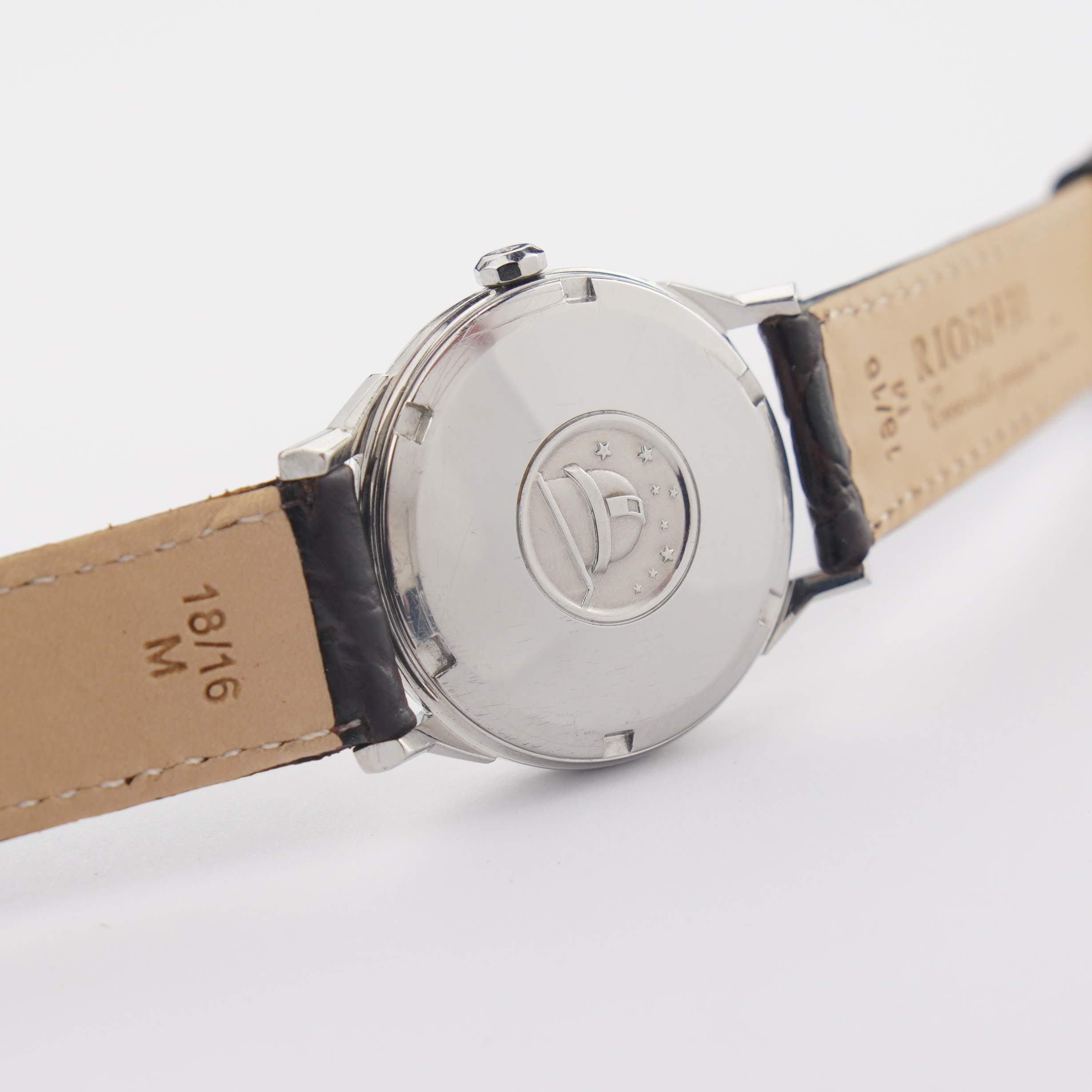 Omega Constellation ref.168.005 from 1966. steel dogleg case, silver pie-pan dial and cal. 561 movevement. - Image 8