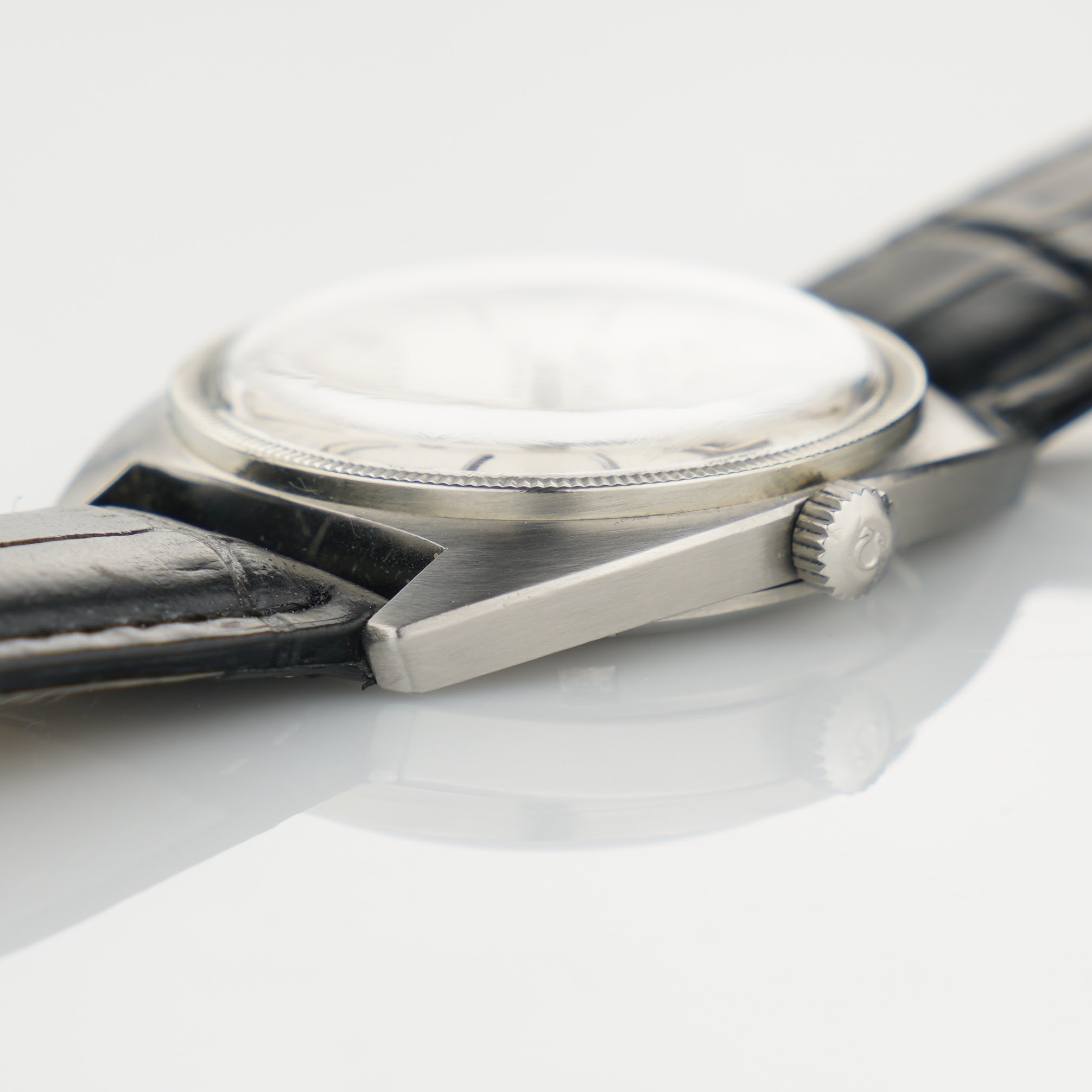 Omega Constellation ref.168.017 from 1967. Steel c-shape case, silver-white linen dial in mint condition and with the cal.564 movement. - Image 3