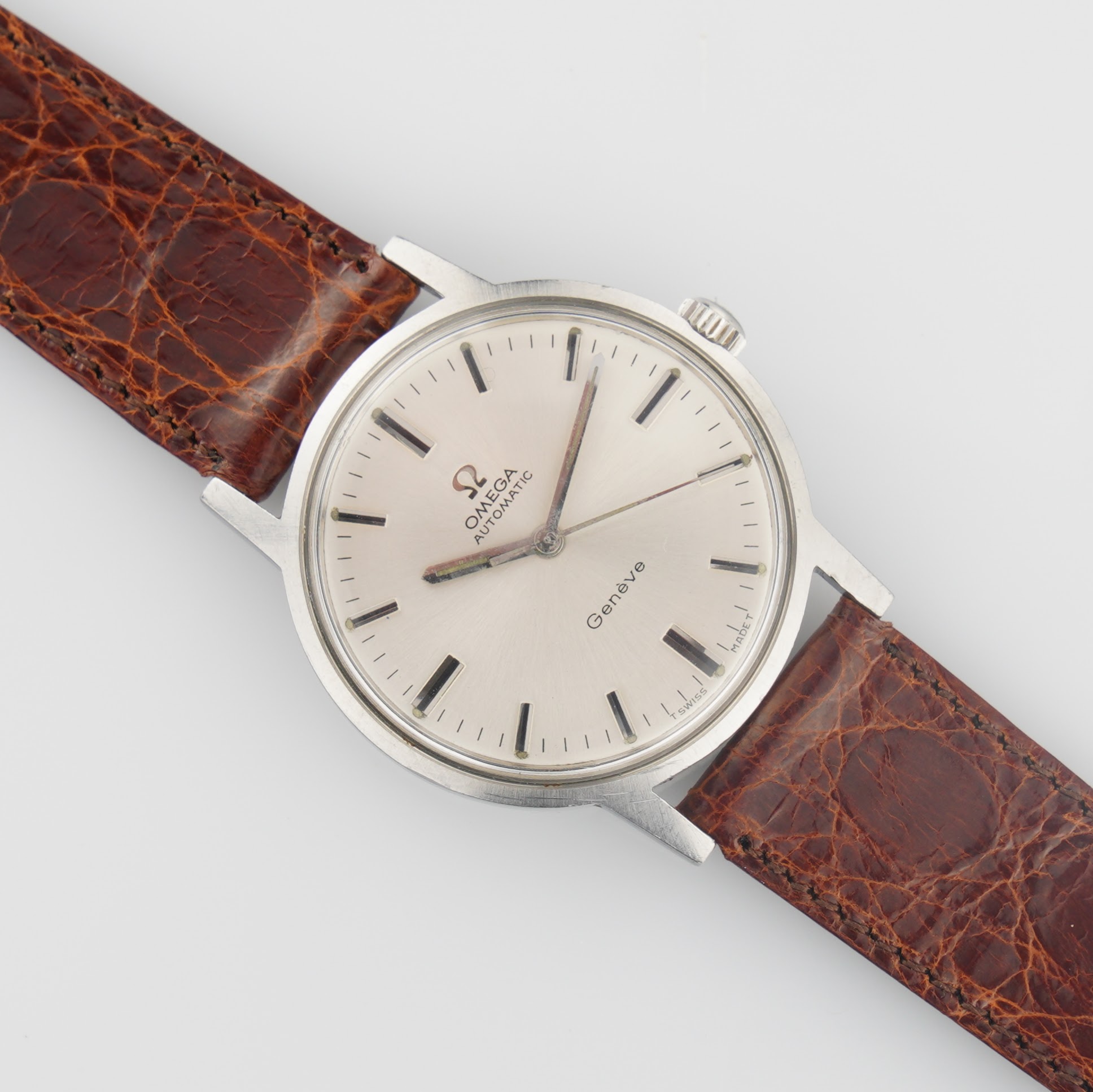 Omega Genéve ref. 165.070 from 1969. Steel case, silver sunburst dial and cal. 552 movement. - Image 4
