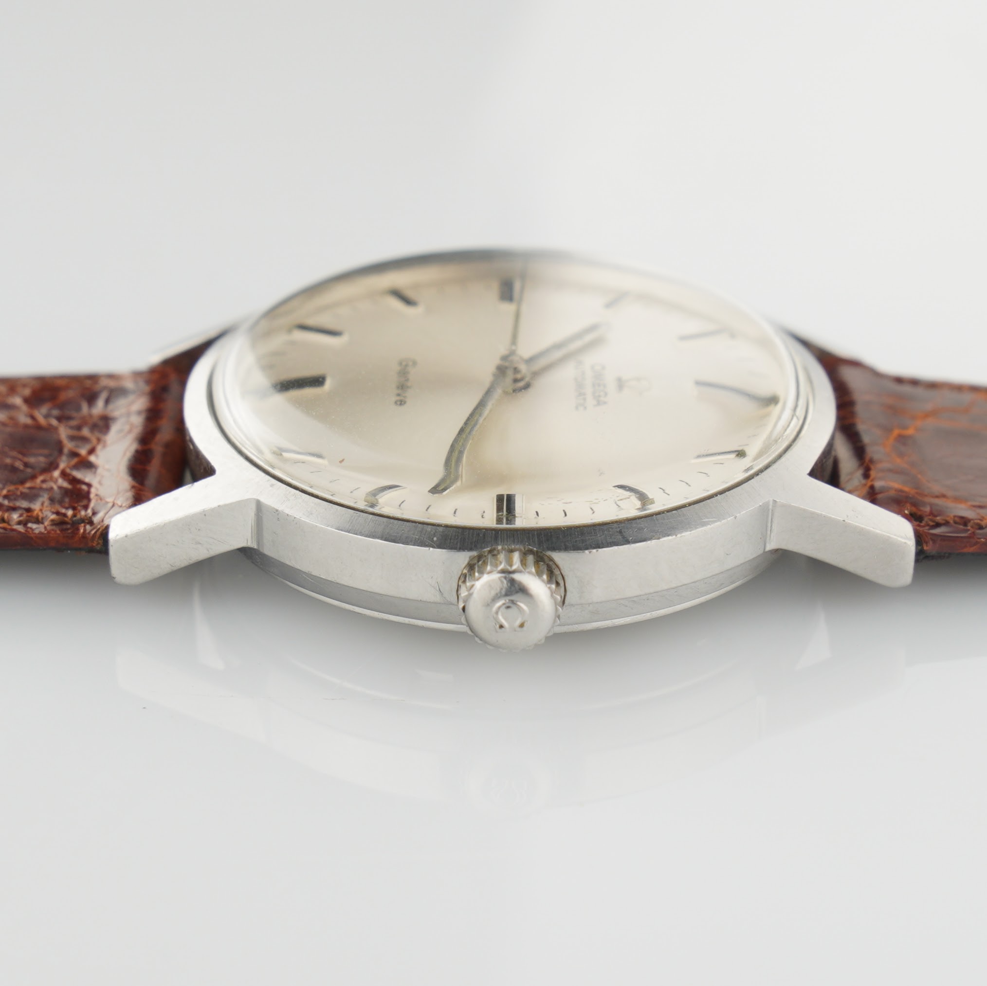 Omega Genéve ref. 165.070 from 1969. Steel case, silver sunburst dial and cal. 552 movement. - Image 8