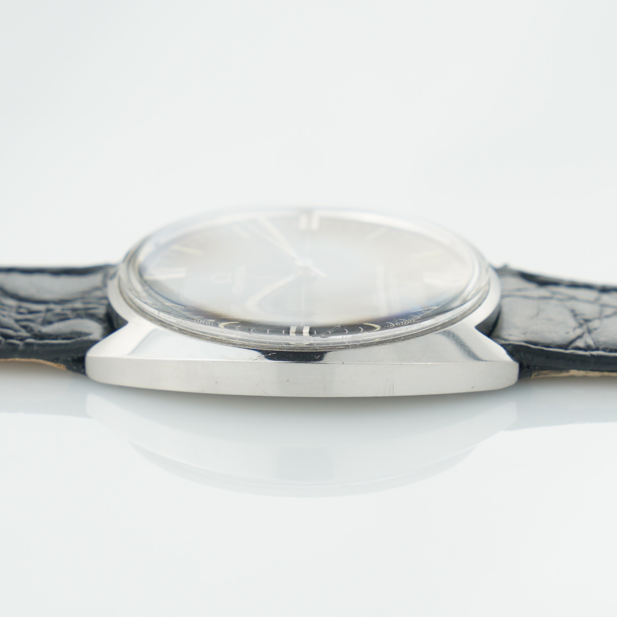 Omega Seamaster Cosmic ref. 135.017 from 1966 with black cross-hair dial and cal. 601 movement. - Image 9